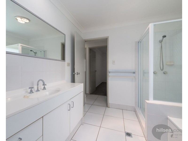 1/31 Nina Parade, Arundel QLD 4214