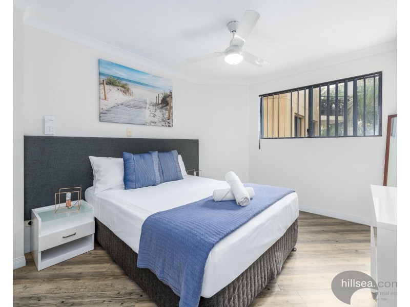 203/392 Marine Parade, Labrador QLD 4215