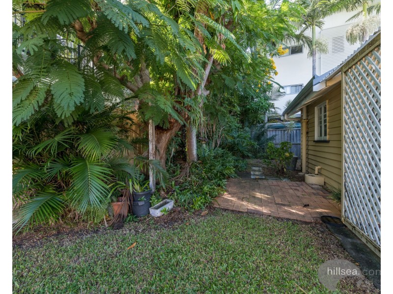 9 Phillip Street, Labrador QLD 4215