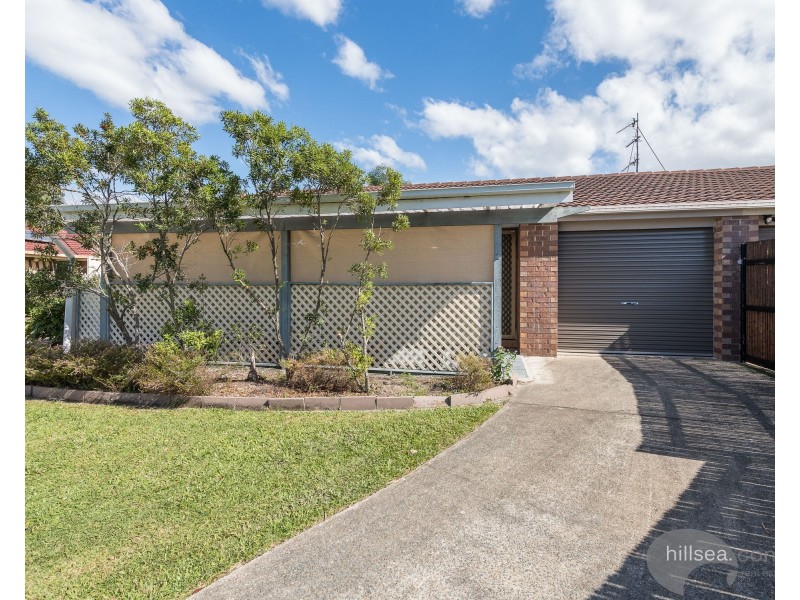 2/14 Hoya Court, Labrador QLD 4215