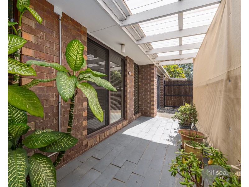2/14 Hoya Court, Labrador QLD 4215
