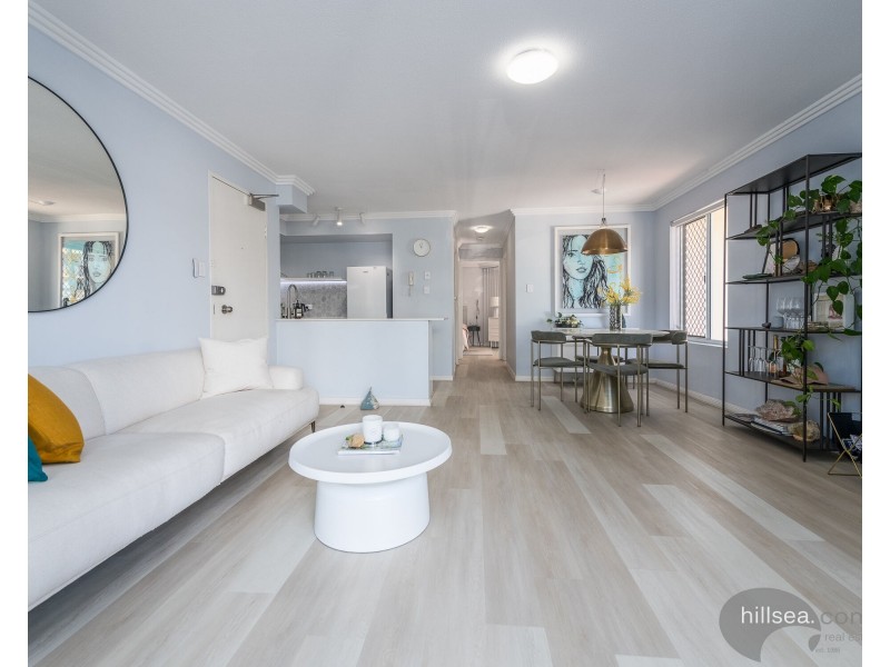4/7 Whiting Street, Labrador QLD 4215