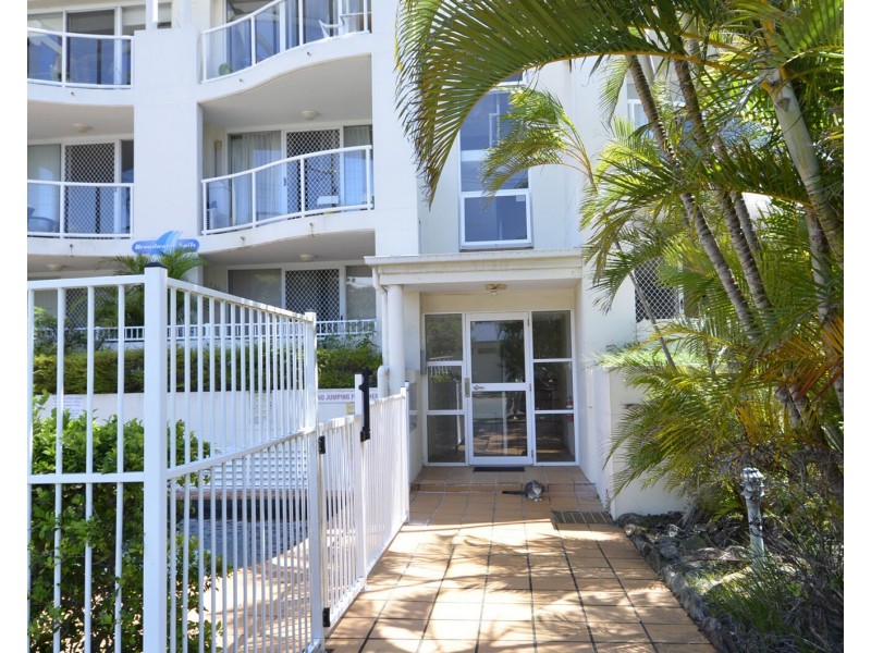 4/7 Whiting Street, Labrador QLD 4215