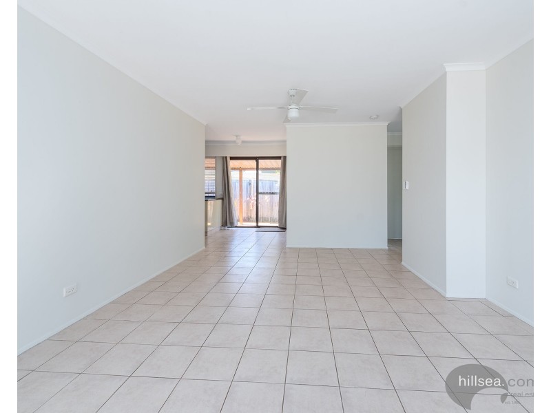 2/25 Telopea Street, Labrador QLD 4215
