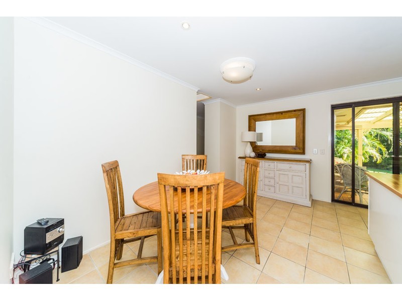 14 Stretton Drive, Helensvale QLD 4212