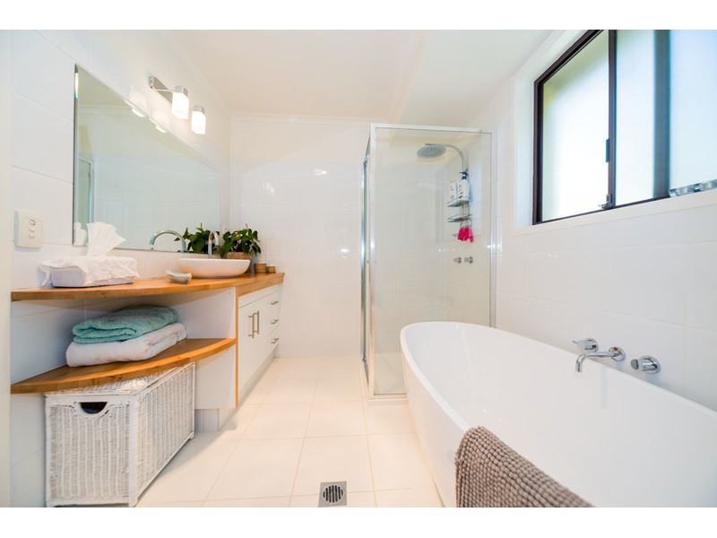 14 Stretton Drive, Helensvale QLD 4212