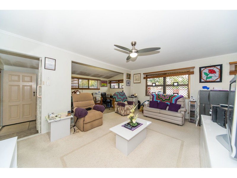 5 Brookside Road, Labrador QLD 4215