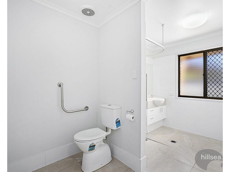 2/35 Saint Kevins Avenue, Benowa QLD 4217