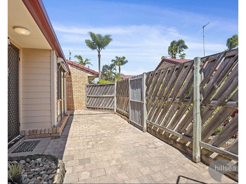 2/35 Saint Kevins Avenue, Benowa QLD 4217