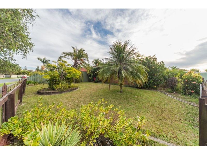 1/39 Botanical Drive, Labrador QLD 4215