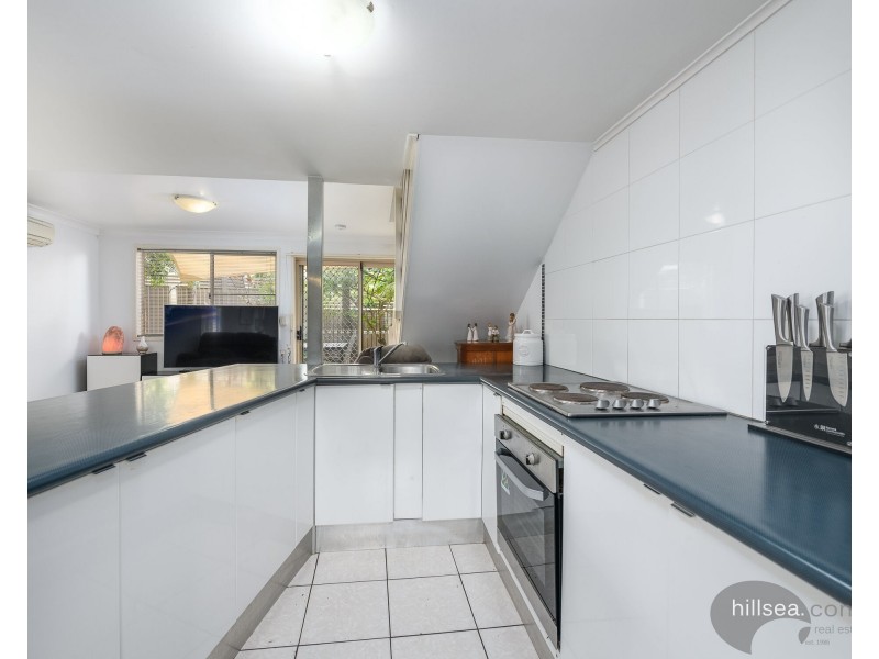 21/81 Olsen Avenue, Labrador QLD 4215