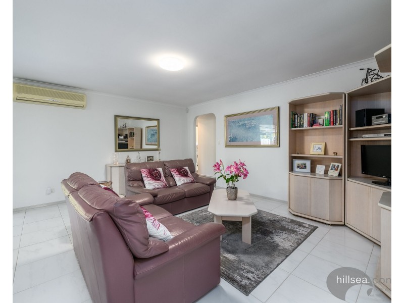 14 Open Drive, Arundel QLD 4214