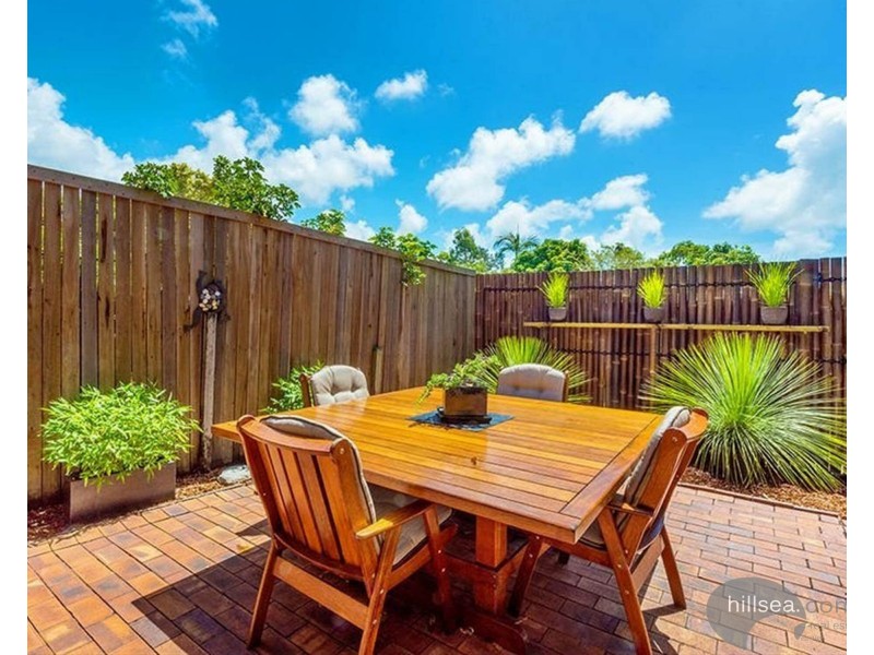 1/145 Government Road, Labrador QLD 4215