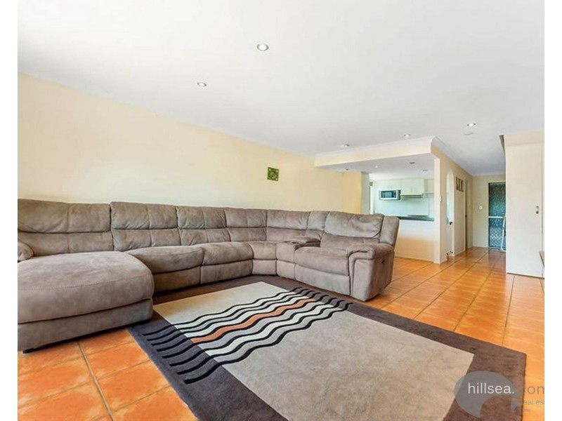 1/145 Government Road, Labrador QLD 4215