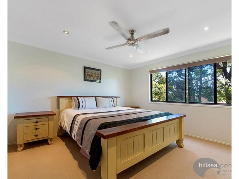 1/145 Government Road, Labrador QLD 4215