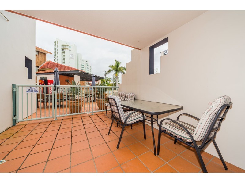 5/7-9 Robert Street, Labrador QLD 4215