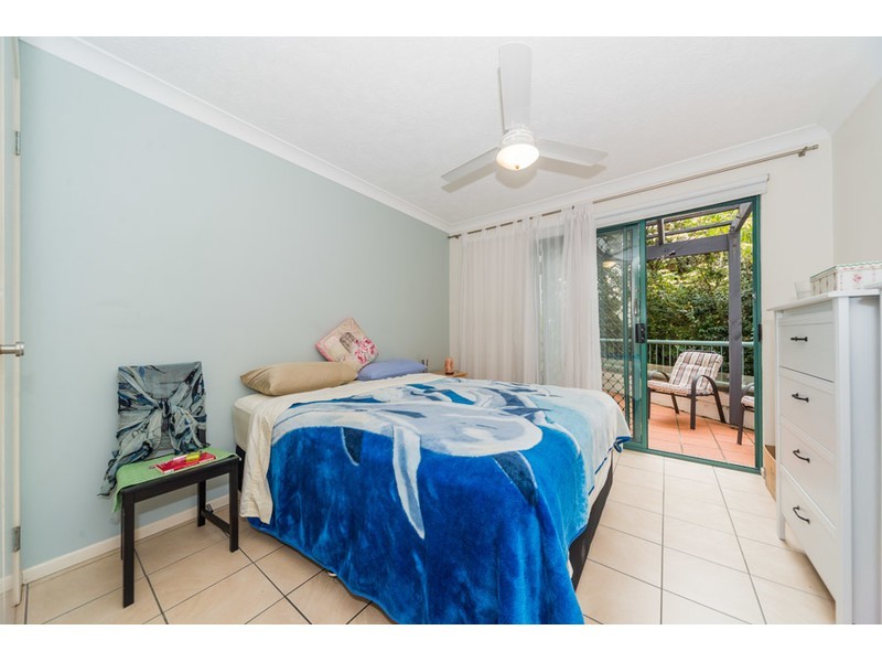 5/7-9 Robert Street, Labrador QLD 4215