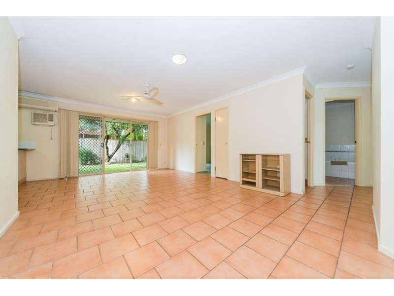 3/167 Central Street, Labrador QLD 4215