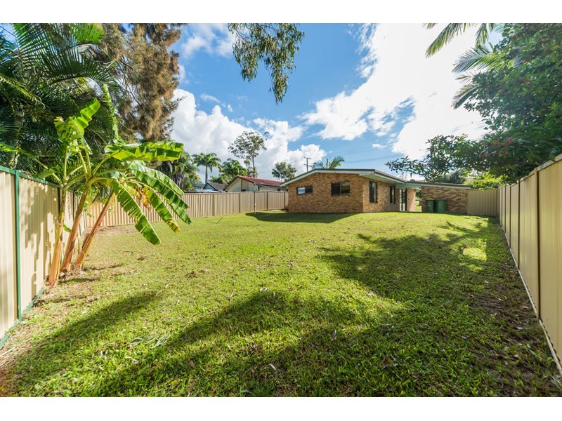 230 Government Road, Labrador QLD 4215