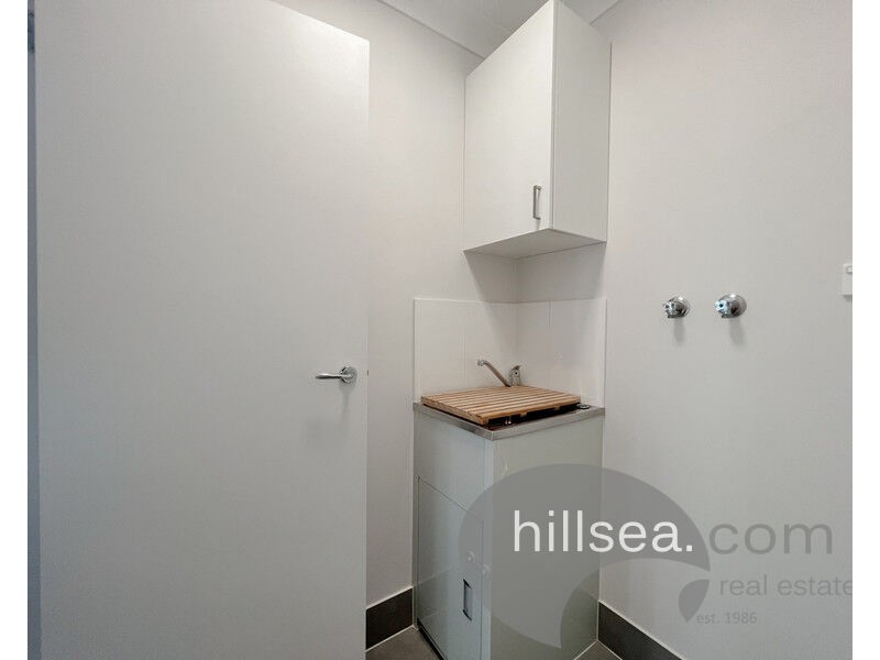 2/177-181 Central Street, Labrador QLD 4215