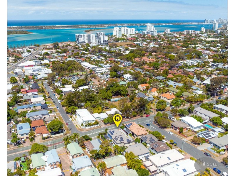 1/9 Government Road, Labrador QLD 4215