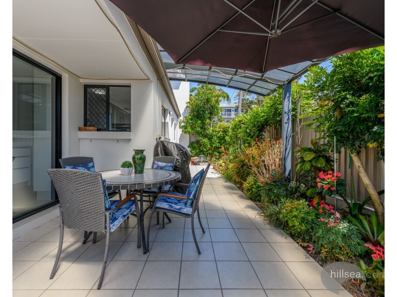 1/9 Government Road, Labrador QLD 4215