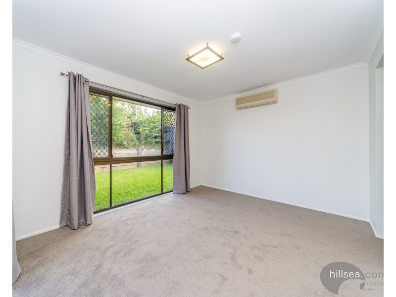 1/1 Ash Court, Arundel QLD 4214