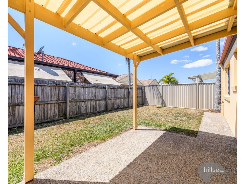 2/11 Catherine Court, Labrador QLD 4215