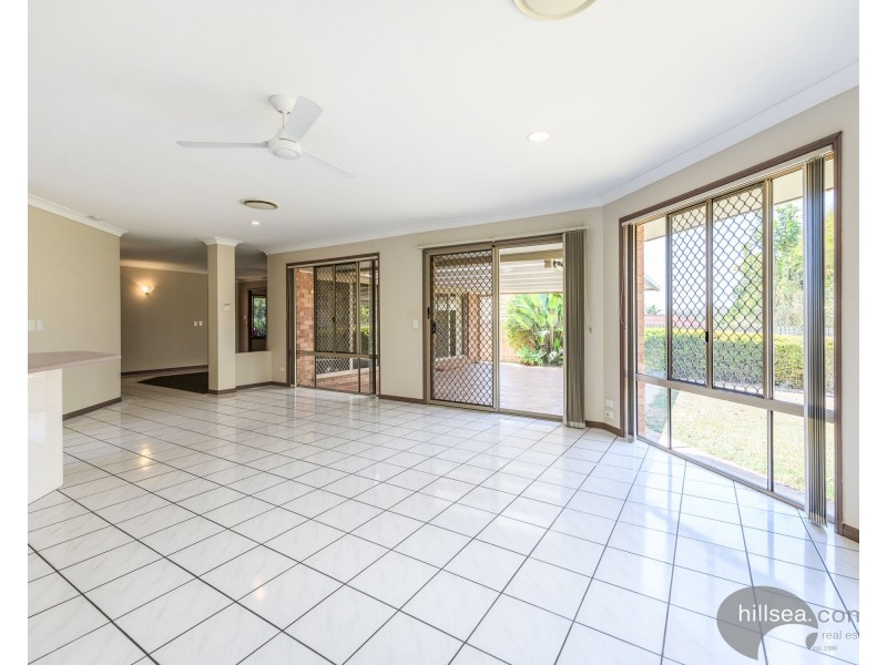 6 Collingwood Court, Arundel QLD 4214