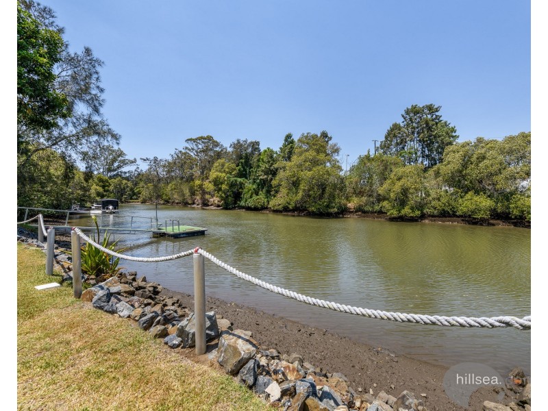 26 River Cove Place, Helensvale QLD 4212