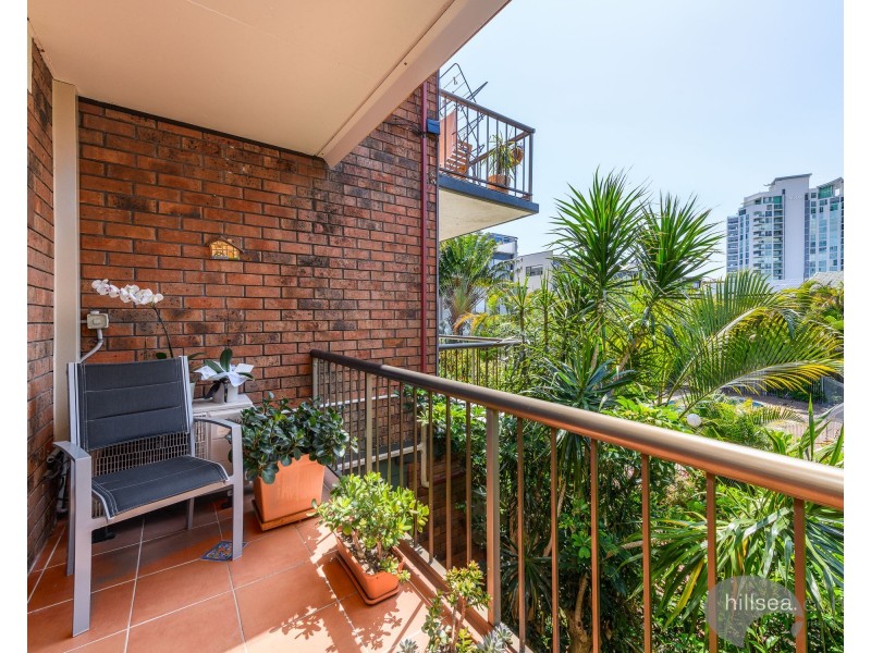 18/27 Whiting Street, Labrador QLD 4215
