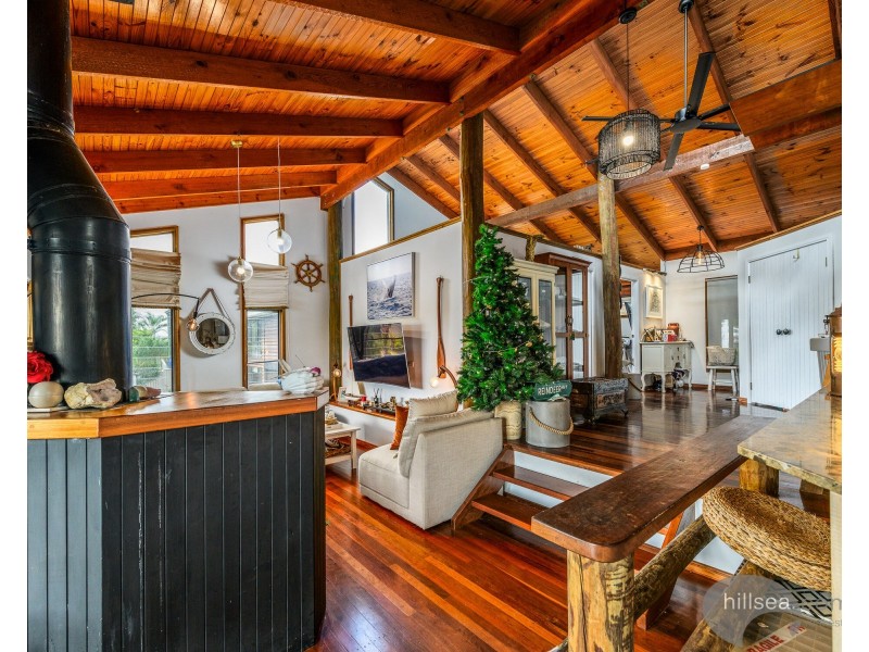 9 Akoonah Street, Hope Island QLD 4212