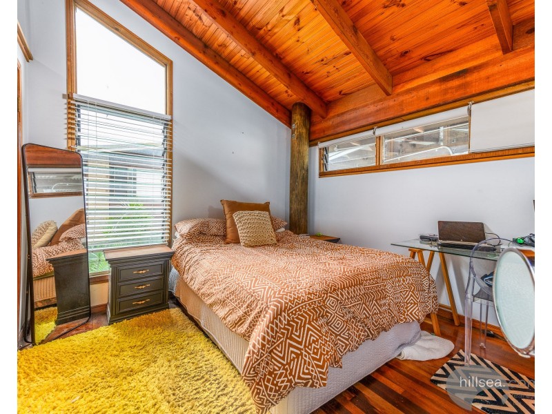 9 Akoonah Street, Hope Island QLD 4212