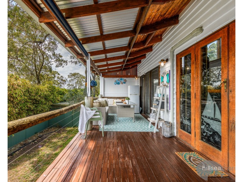 9 Akoonah Street, Hope Island QLD 4212