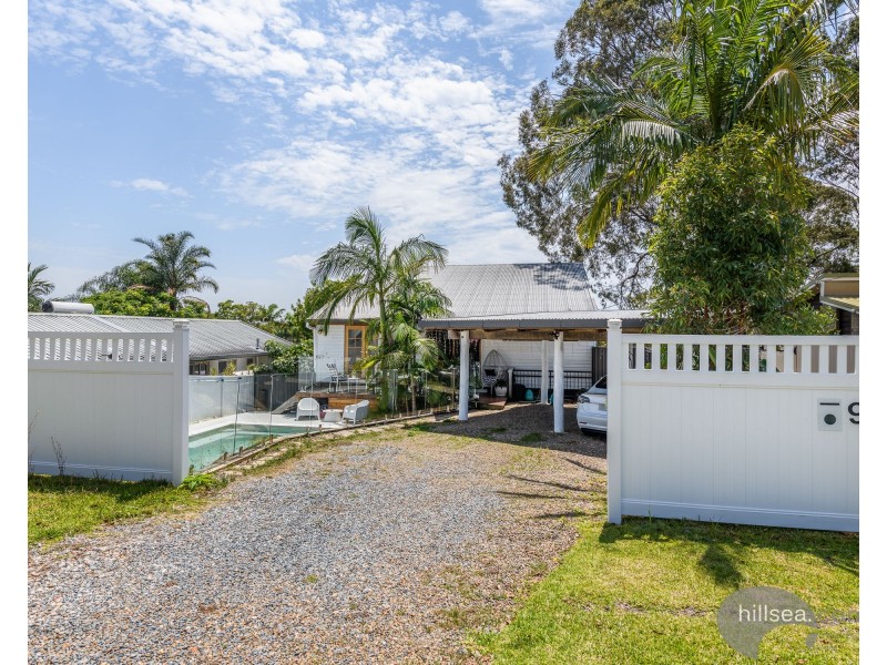9 Akoonah Street, Hope Island QLD 4212