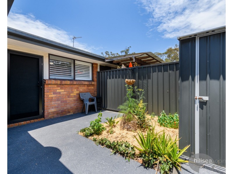 1/27 Telopea Street, Labrador QLD 4215