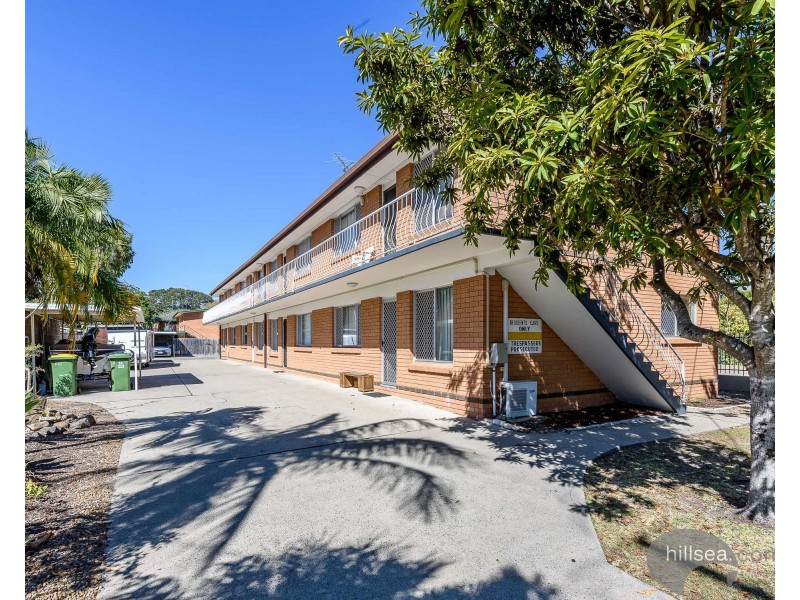 4/33 Middle Street, Labrador QLD 4215