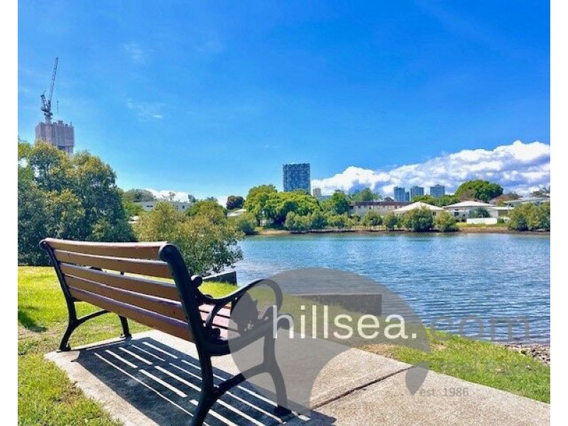 13/21 Huth Street, Labrador QLD 4215