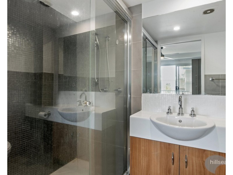 12/22 Oleander Avenue, Biggera Waters QLD 4216