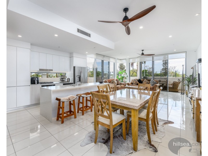 101/388 Marine Parade, Labrador QLD 4215