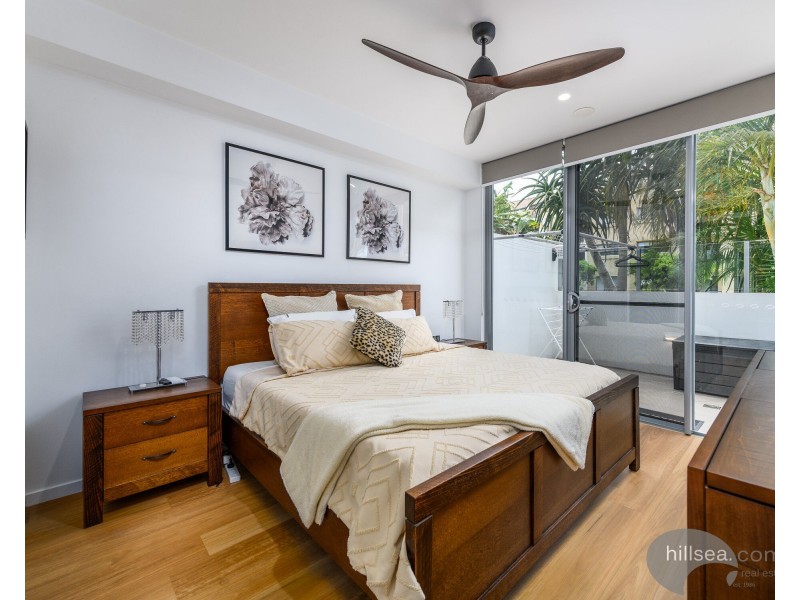 101/388 Marine Parade, Labrador QLD 4215