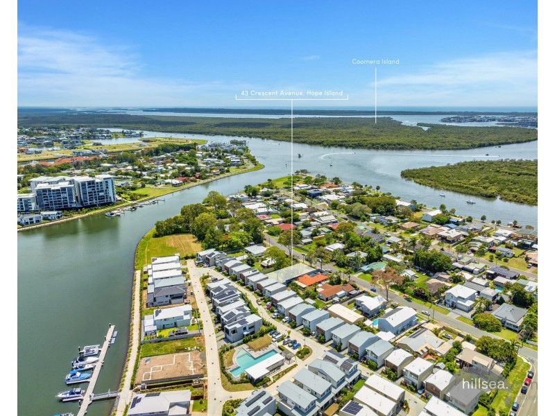 43 Crescent Avenue, Hope Island QLD 4212