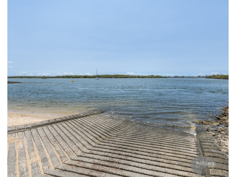 43 Crescent Avenue, Hope Island QLD 4212