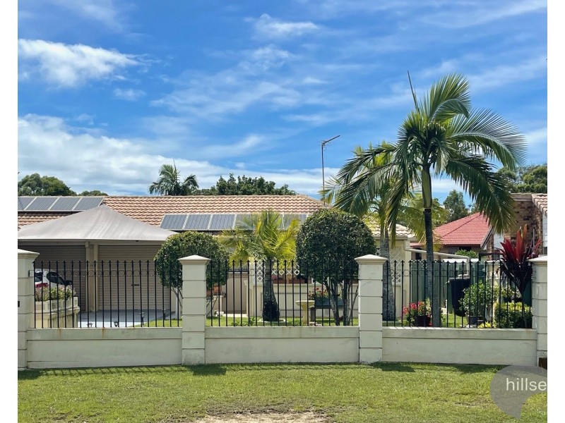 2/4 Hentdale Court, Labrador QLD 4215