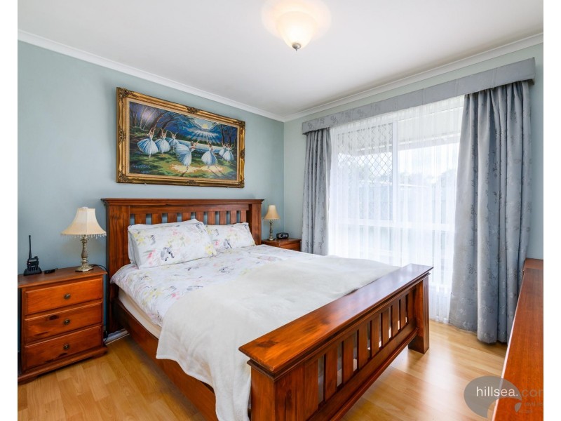 2/4 Hentdale Court, Labrador QLD 4215