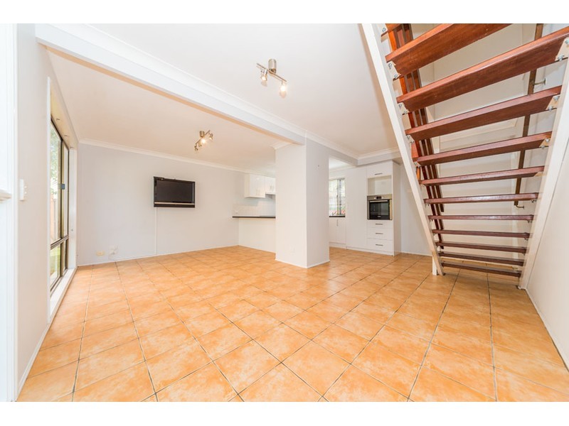 5/202 Central Street, Labrador QLD 4215