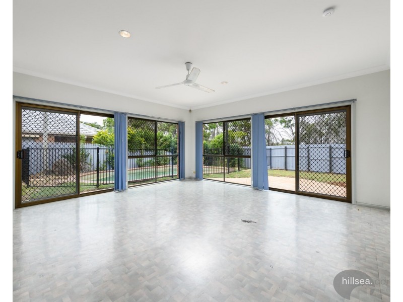 8 Collingwood Court, Arundel QLD 4214