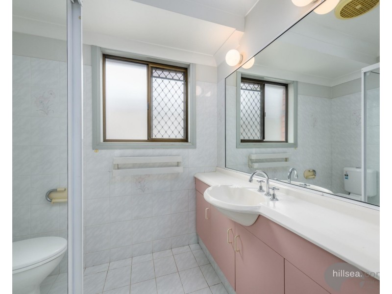 8 Collingwood Court, Arundel QLD 4214