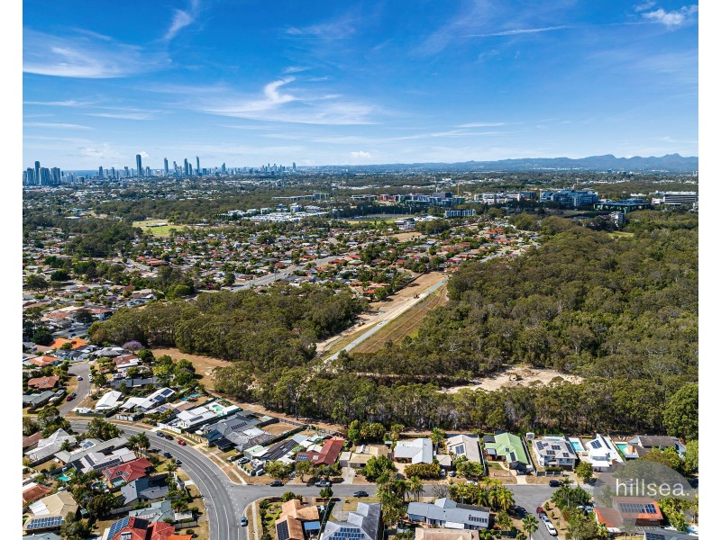 8 Collingwood Court, Arundel QLD 4214