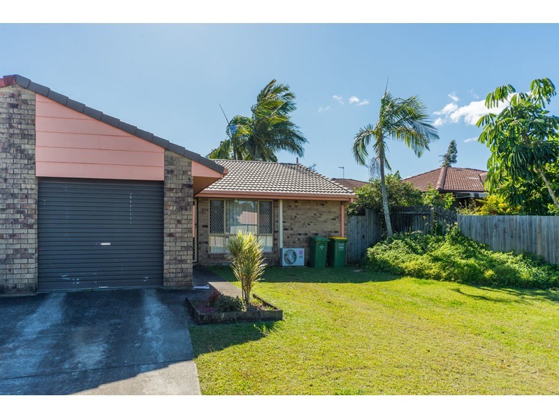 1/5 Orkney Place, Labrador QLD 4215